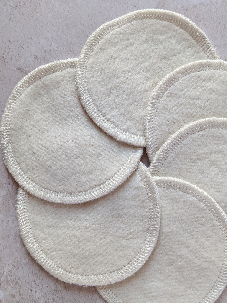 
                  
                    The Conscious Sewist Make Up Pads (set of 6). Made from a soft natural fleece, which is 55% organic hemp 45% organic cotton
                  
                