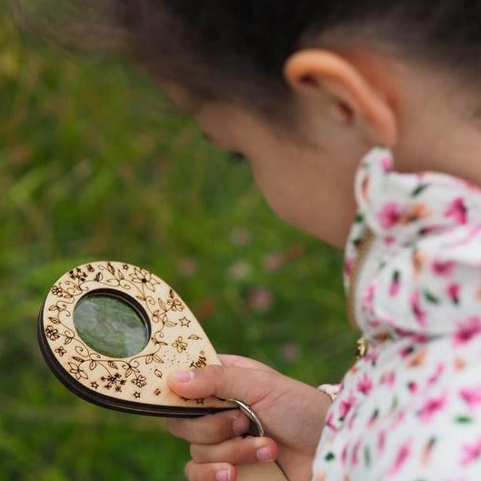 Hellion Toys Pocket Explorer Magnifying Glass. Sustainably made magnifying glass, a great companion for observation and enriching our understanding of the natural world