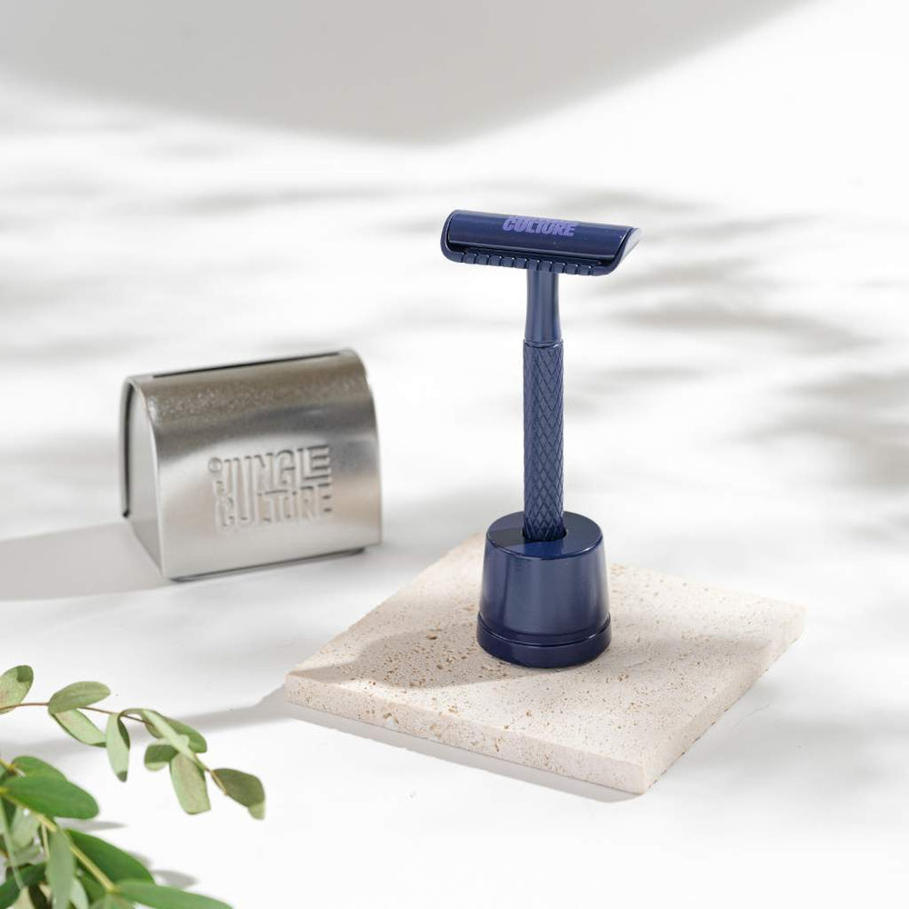 
                  
                    diamond grip jungle culture reusable razor sapphire blue
                  
                